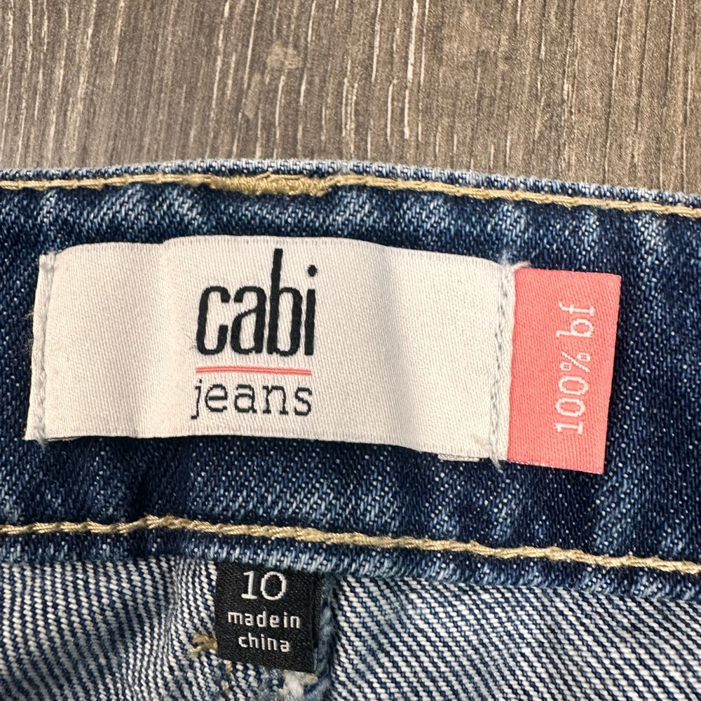Cabi 100% Boyfriend Distressed Jeans Sz 30 - Picture 3 of 6